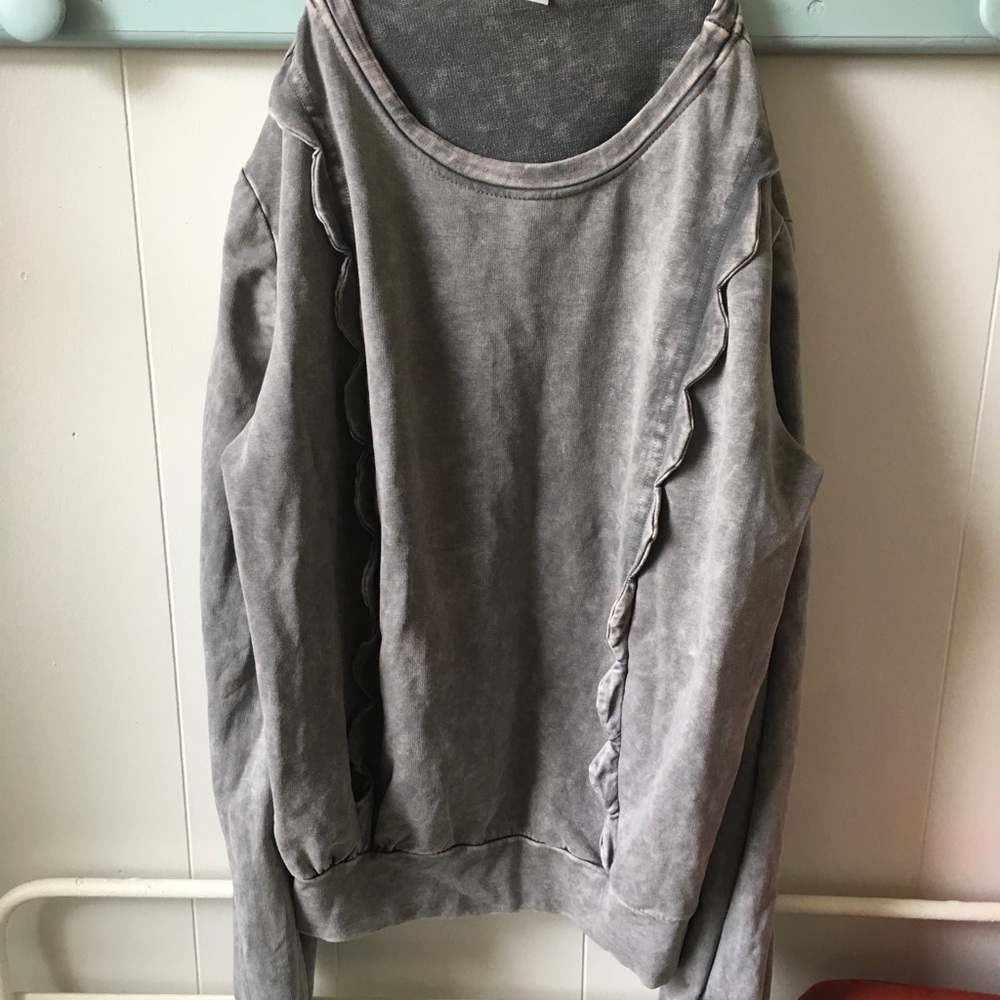 Erie and Ali gray scalloped sweater